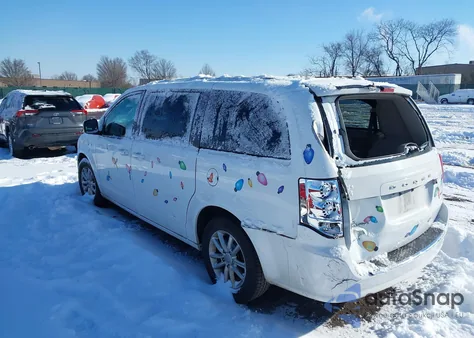 2020 Dodge Grand Caravan Sxt z USA, uszkodzony, nr VIN 2C4RDGCG3LR153270